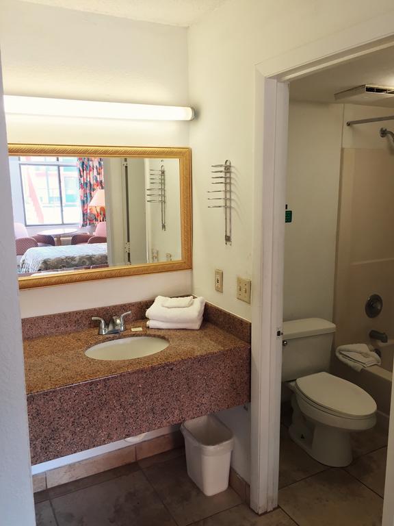 Motel Ambassador 2*